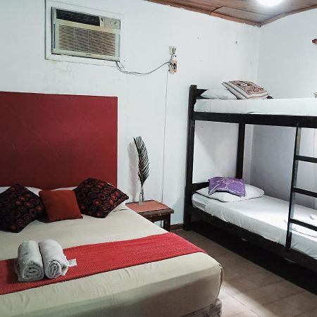 Garden Stone Hostel Puerto Iguazu Bagian luar foto