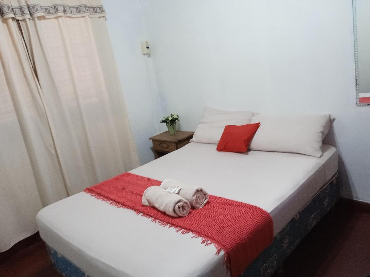 Garden Stone Hostel Puerto Iguazu Bagian luar foto