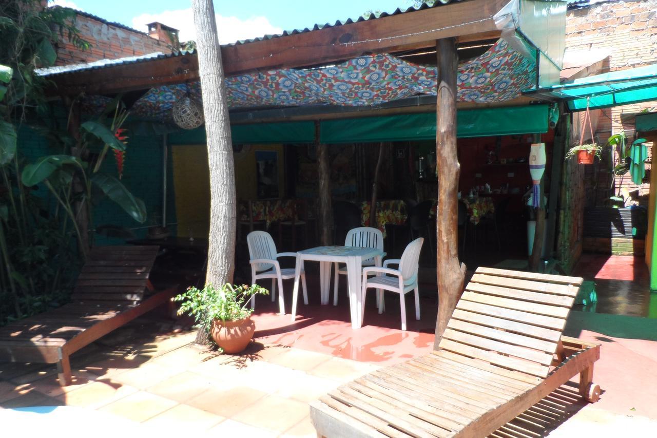 Garden Stone Hostel Puerto Iguazu Bagian luar foto